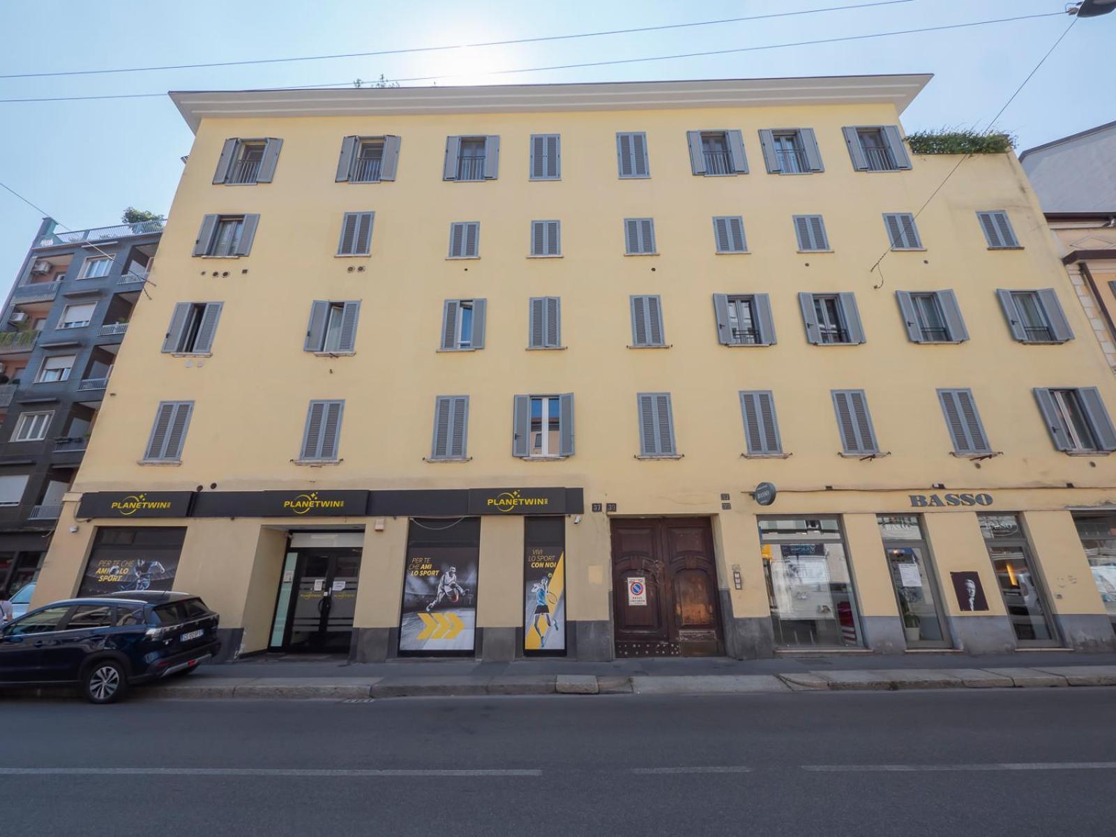 Canonica Attic Apartment Milano Eksteriør billede